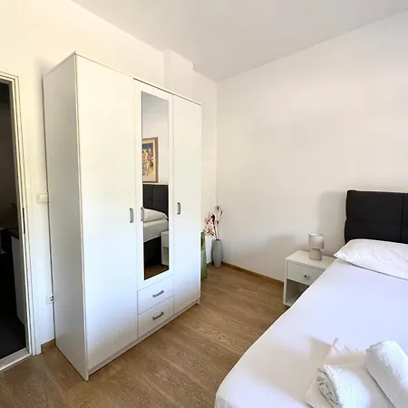 Apartman Gitara *